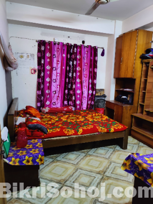 USED FLAT FOR  URGENTLY SELL